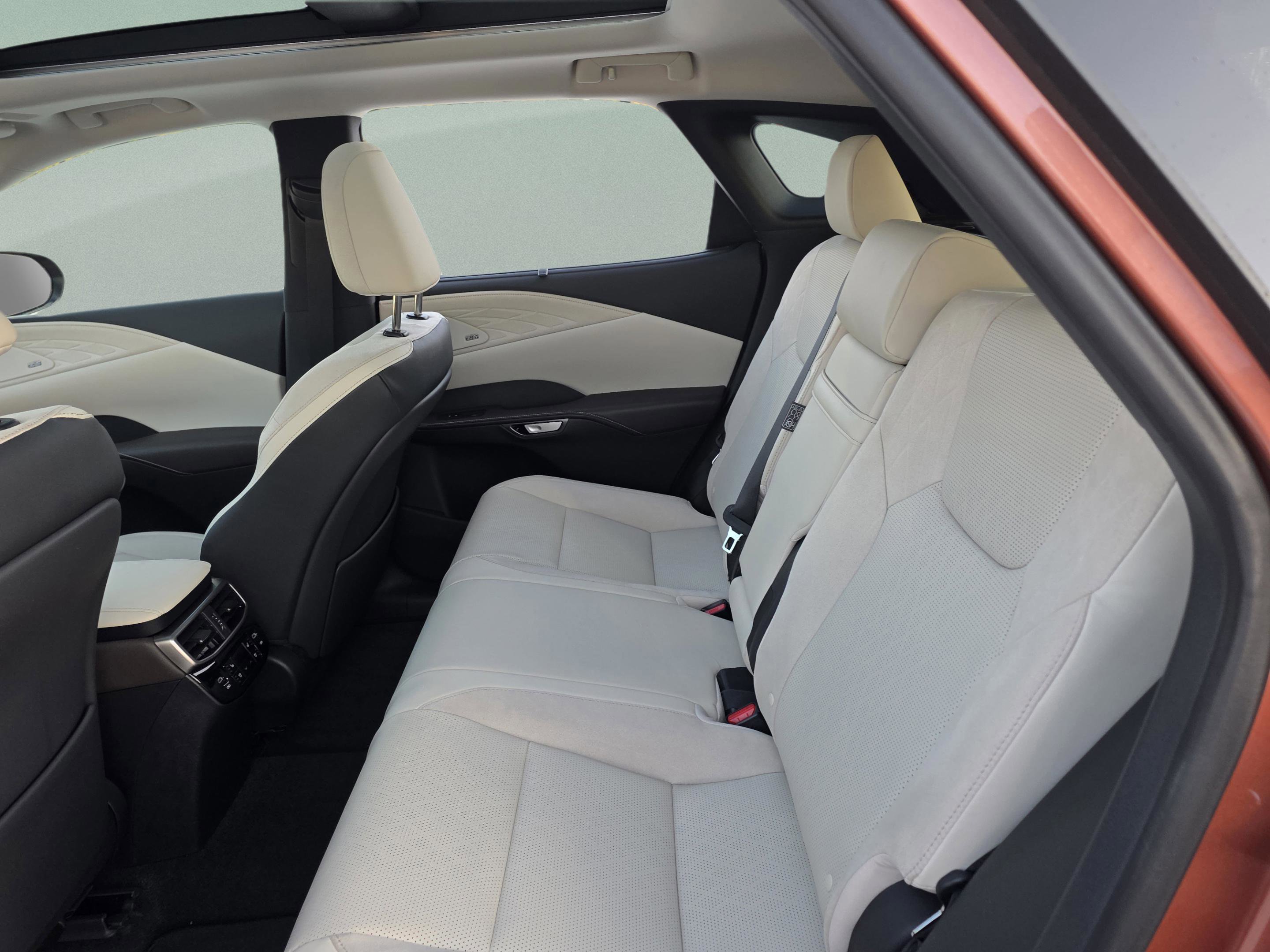 Certified 2026 Lexus RX 350 w/ Convenience Package image 21