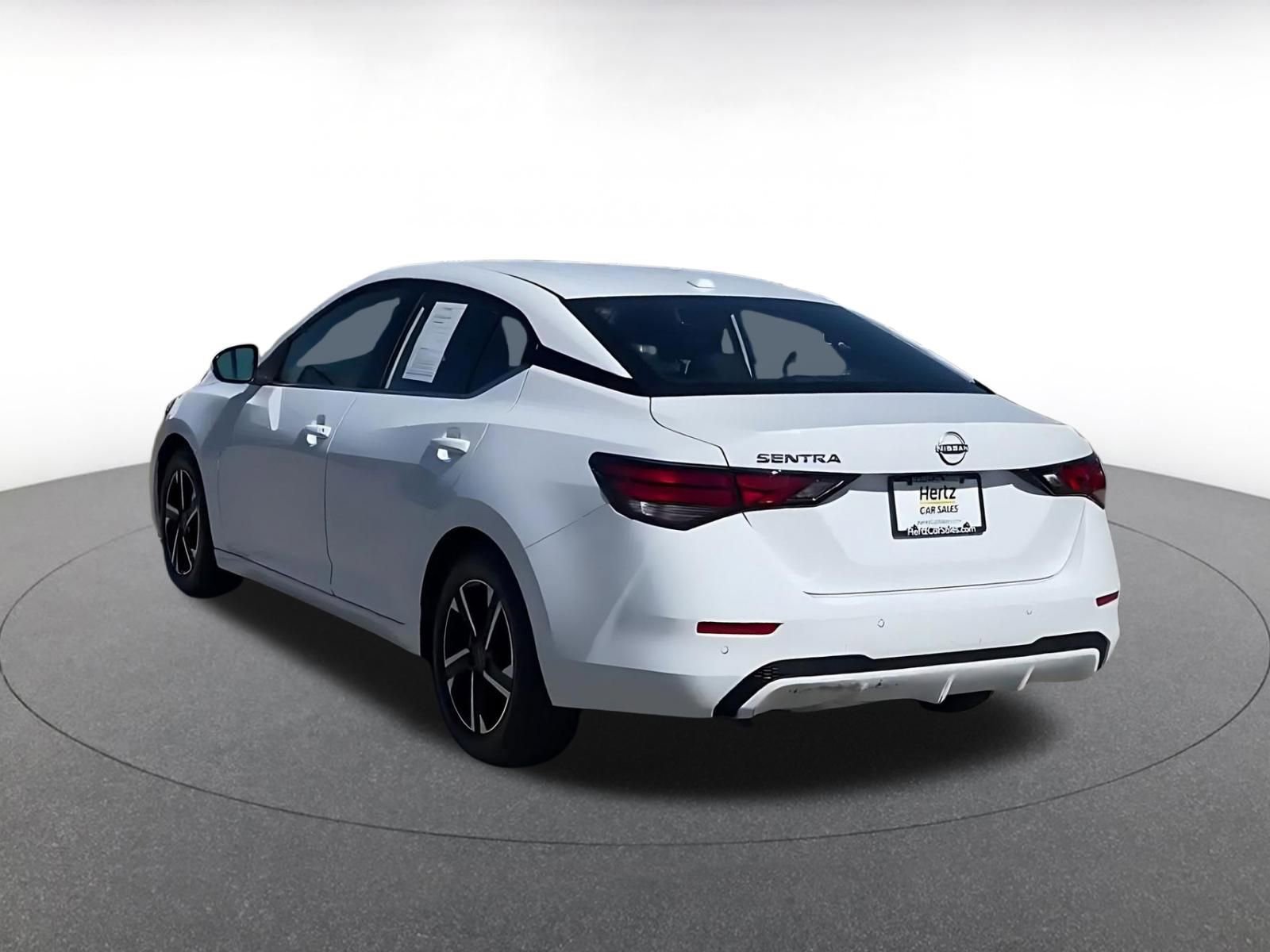 Used 2025 Nissan Sentra SV image 11