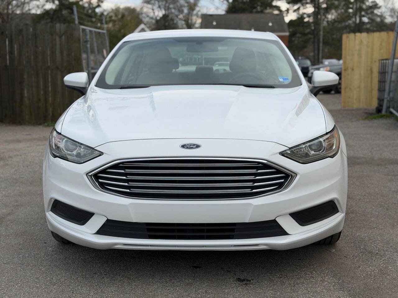 Used 2018 Ford Fusion SE image 9