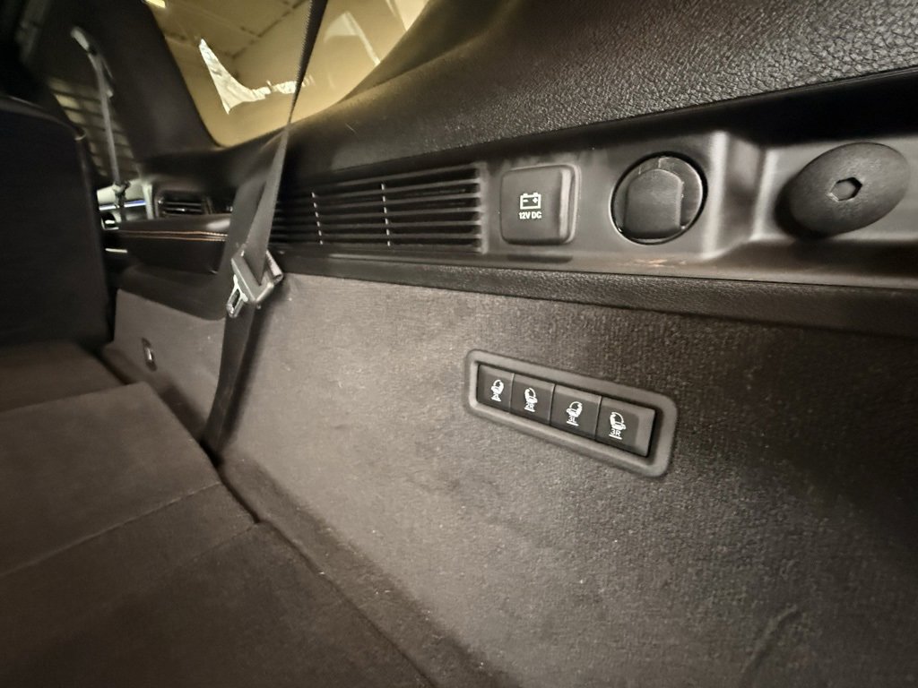 Used 2024 Jeep Grand Wagoneer Series III w/ Quick Order Packagew 28T image 32