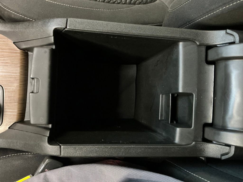 Used 2018 GMC Acadia SLE w/ LPO, Floor Liner Package image 24