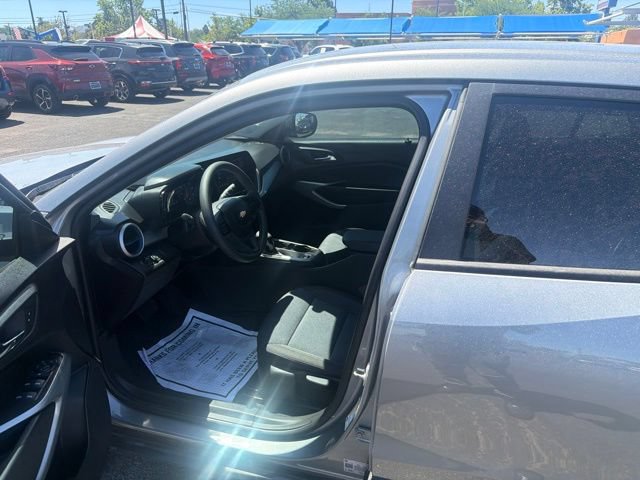 Used 2024 Chevrolet Trax LS w/ LS Convenience Package FWD image 5