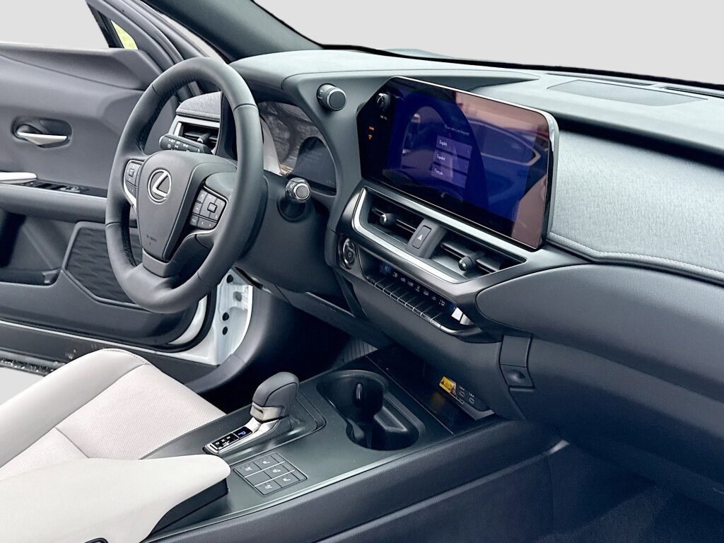 New 2025 Lexus UX 300h AWD image 5