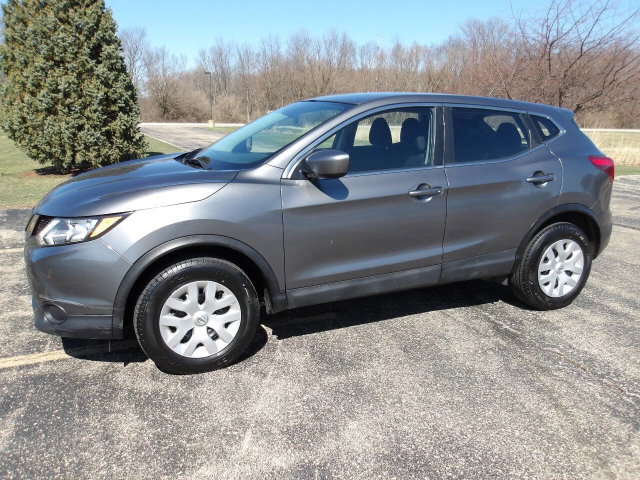 Used 2019 Nissan Rogue Sport S image 9