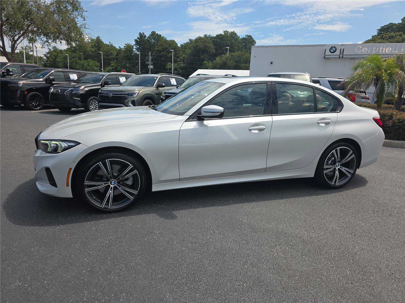 Used 2023 BMW 330i Sedan w/ Premium Package RWD image 6