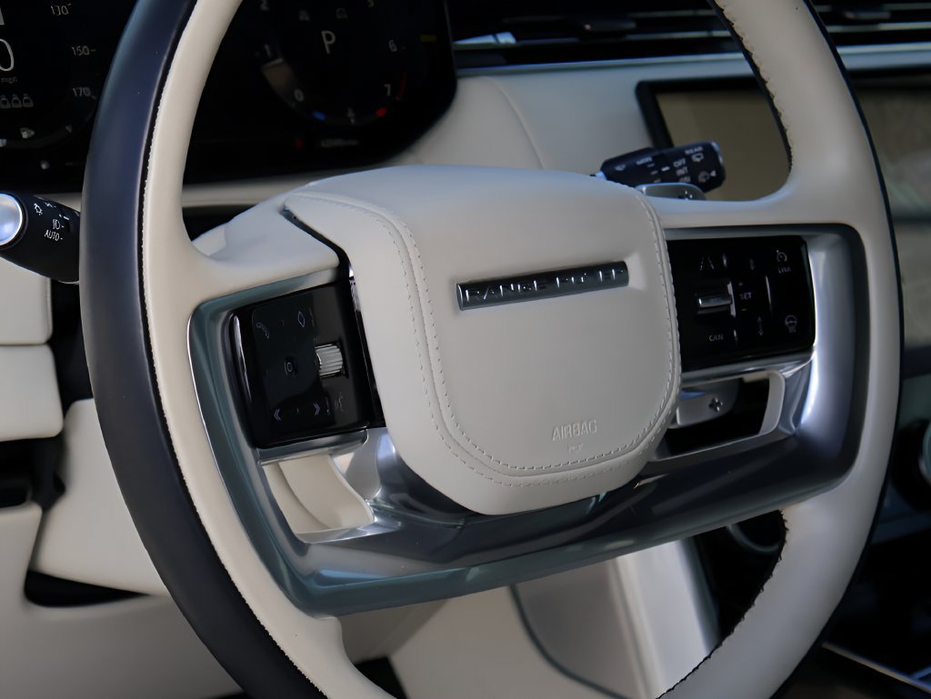Used 2023 Land Rover Range Rover SE AWD/4WD image 18