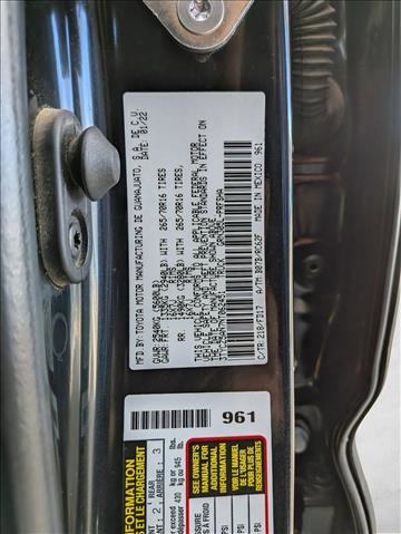 Used 2022 Toyota Tacoma TRD Off-Road w/ Technology Package image 23