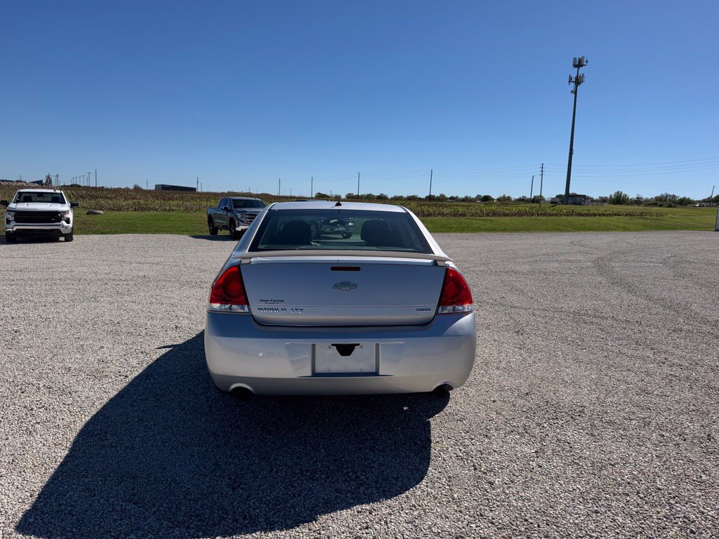 Used 2015 Chevrolet Impala LTZ FWD image 4