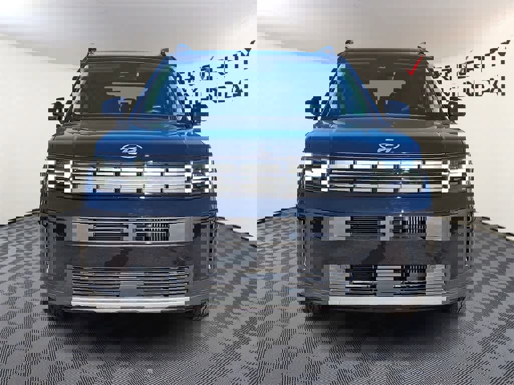 Used 2024 Hyundai Santa Fe SEL image 2