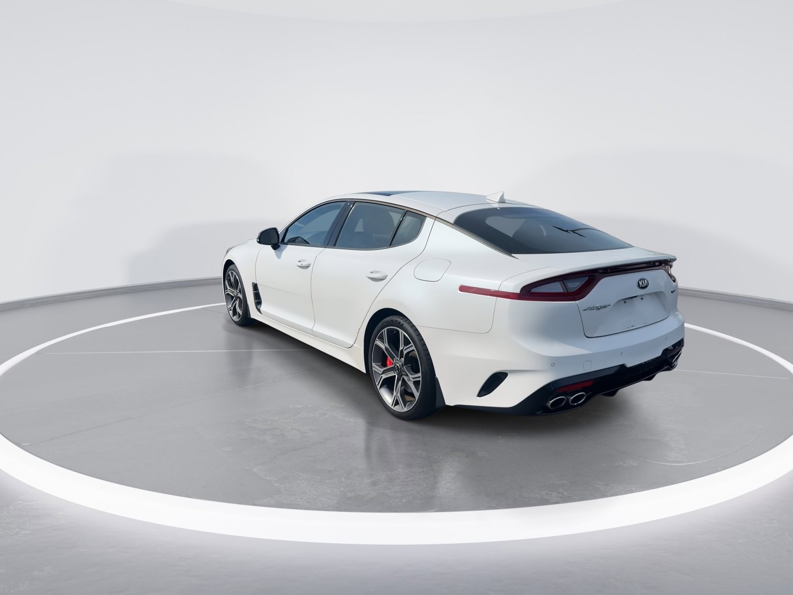 Used 2018 Kia Stinger GT1 image 7