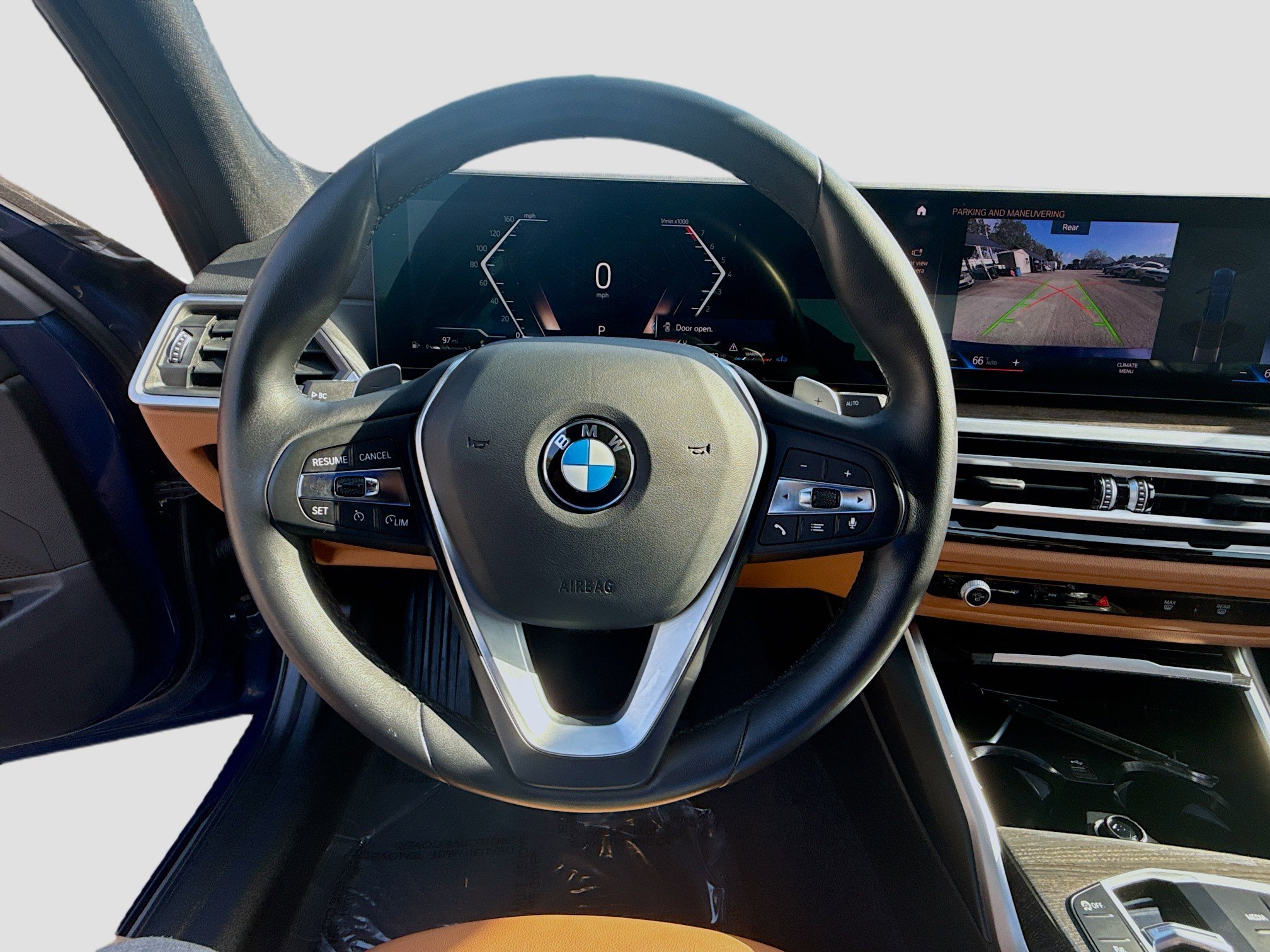 Used 2023 BMW 330i Sedan w/ Driving Assistance Package image 10