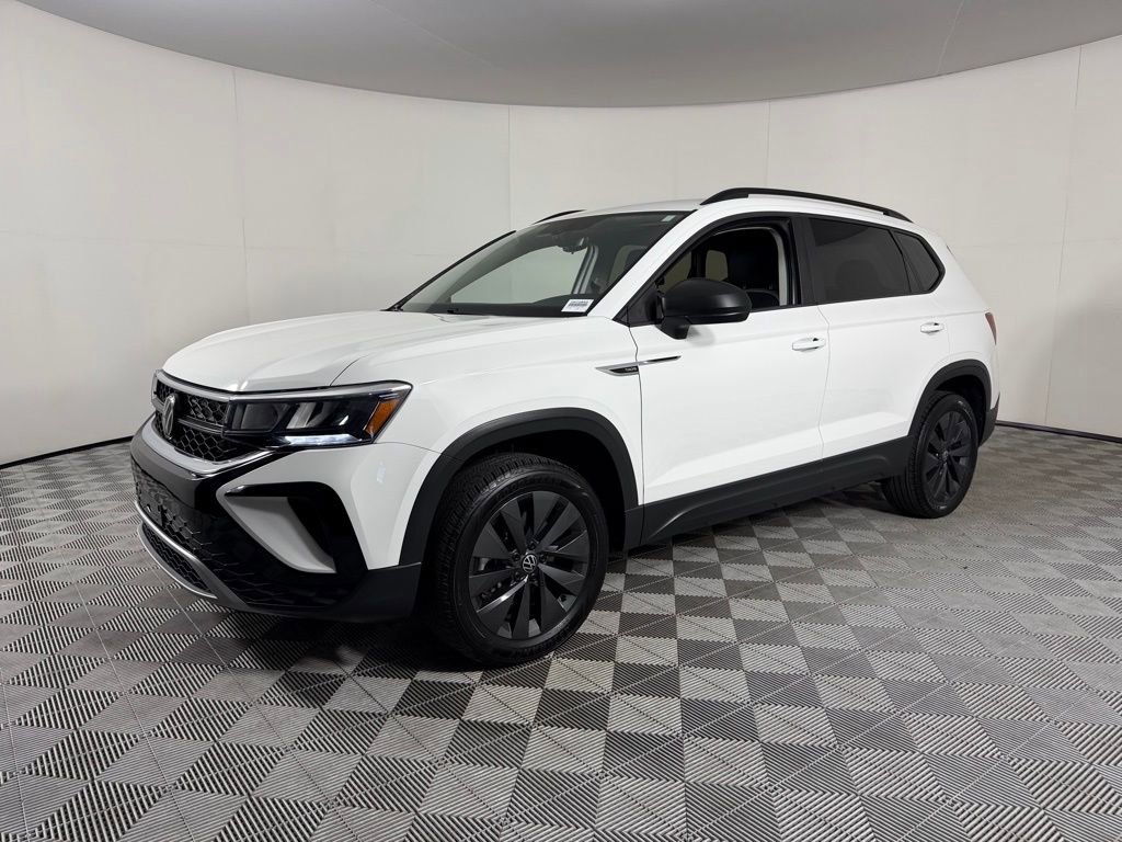 Used 2023 Volkswagen Taos S image 3