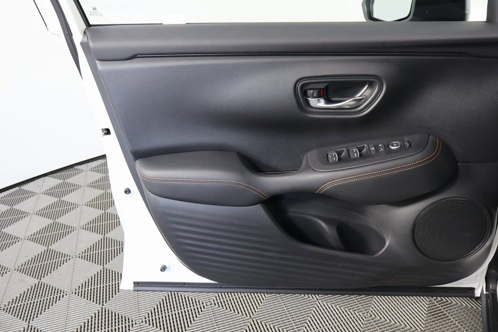 Used 2024 Honda HR-V Sport image 12