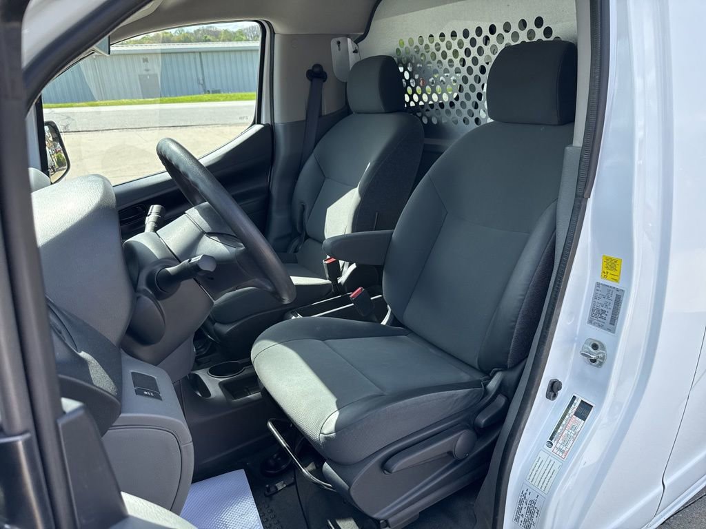 Used 2015 Nissan NV200 S w/ Cruise Control Package FWD image 2