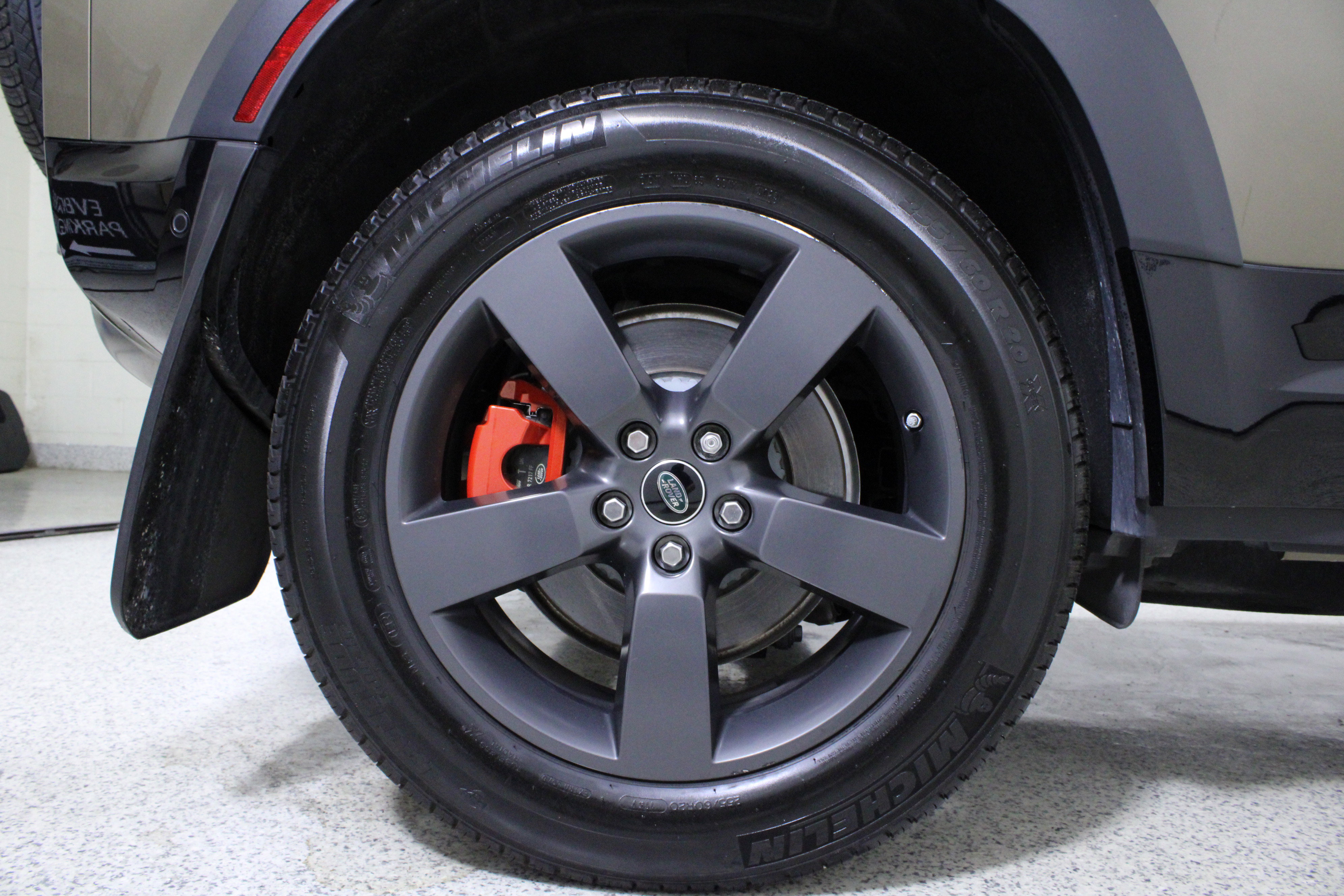 Used 2020 Land Rover Defender 110 X image 8