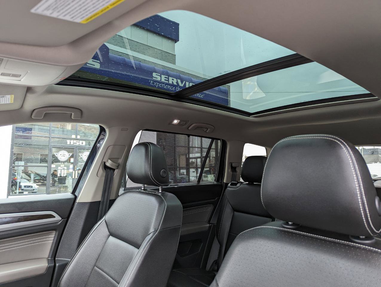 Used 2023 Volkswagen Atlas SE w/ Panoramic Sunroof Package image 30