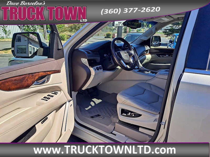Used 2016 Cadillac Escalade ESV Luxury AWD/4WD image 20