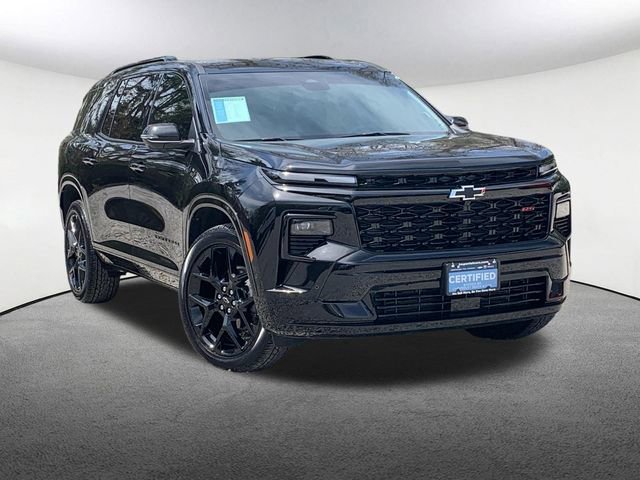 Used 2025 Chevrolet Traverse RS w/ LPO, Floor Liner Package AWD/4WD image 2