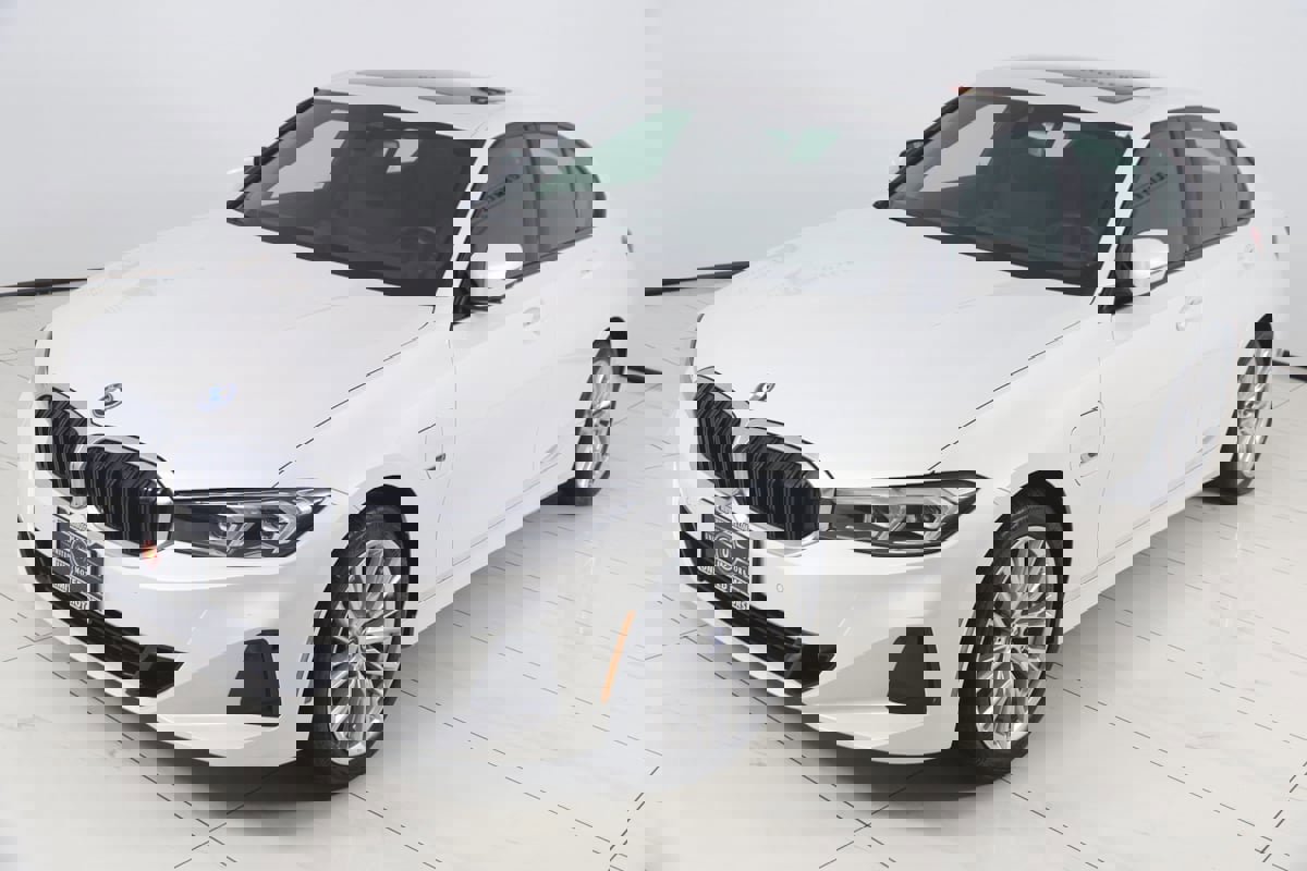 Used 2023 BMW 330e xDrive w/ Premium Package image 23