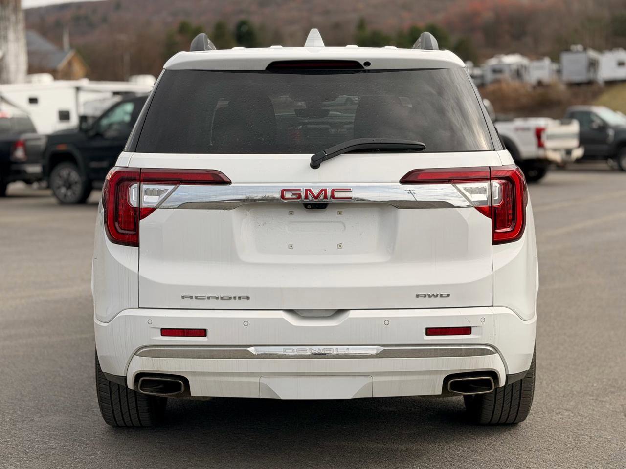 Used 2021 GMC Acadia Denali w/ GMC Pro Grade Package image 6