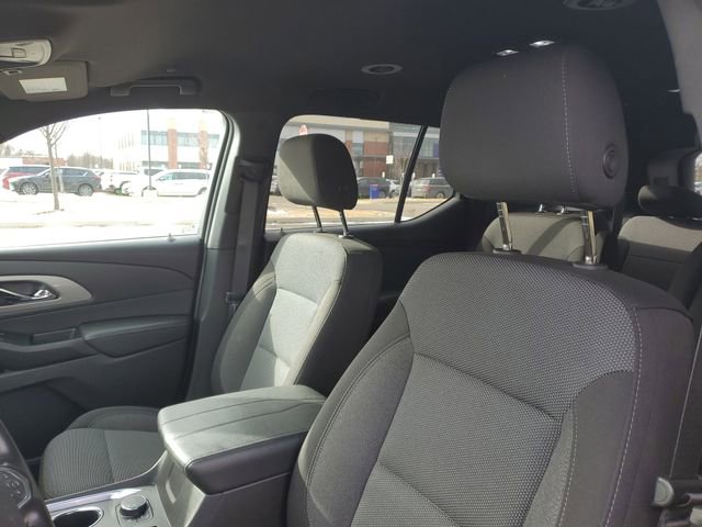 Used 2022 Chevrolet Traverse LT image 11