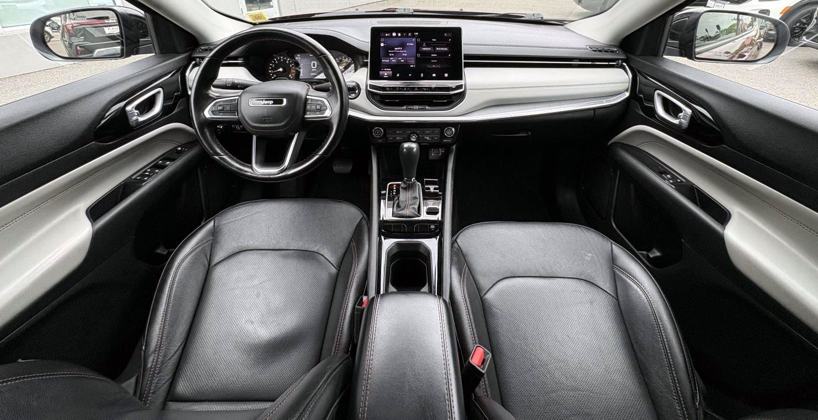 Used 2022 Jeep Compass Limited AWD/4WD image 19
