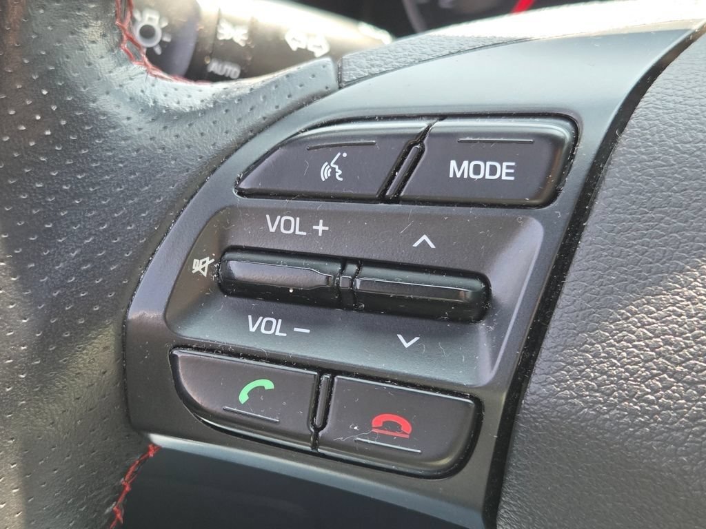 Used 2018 Hyundai Elantra Sport FWD image 16