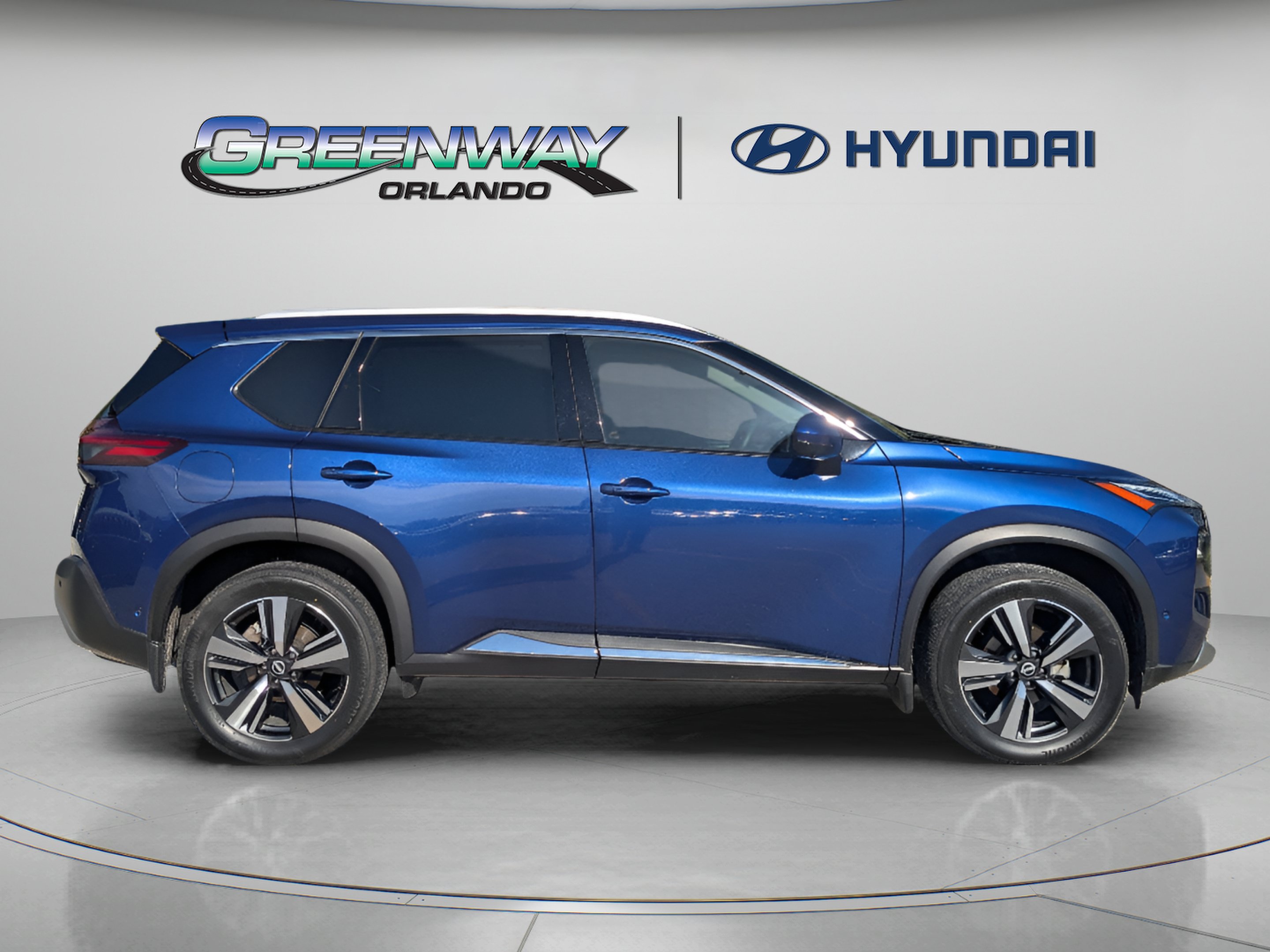Used 2022 Nissan Rogue Platinum w/ Head-Up Display Package FWD image 8