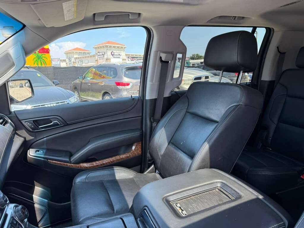 Used 2019 Chevrolet Suburban Premier RWD image 34