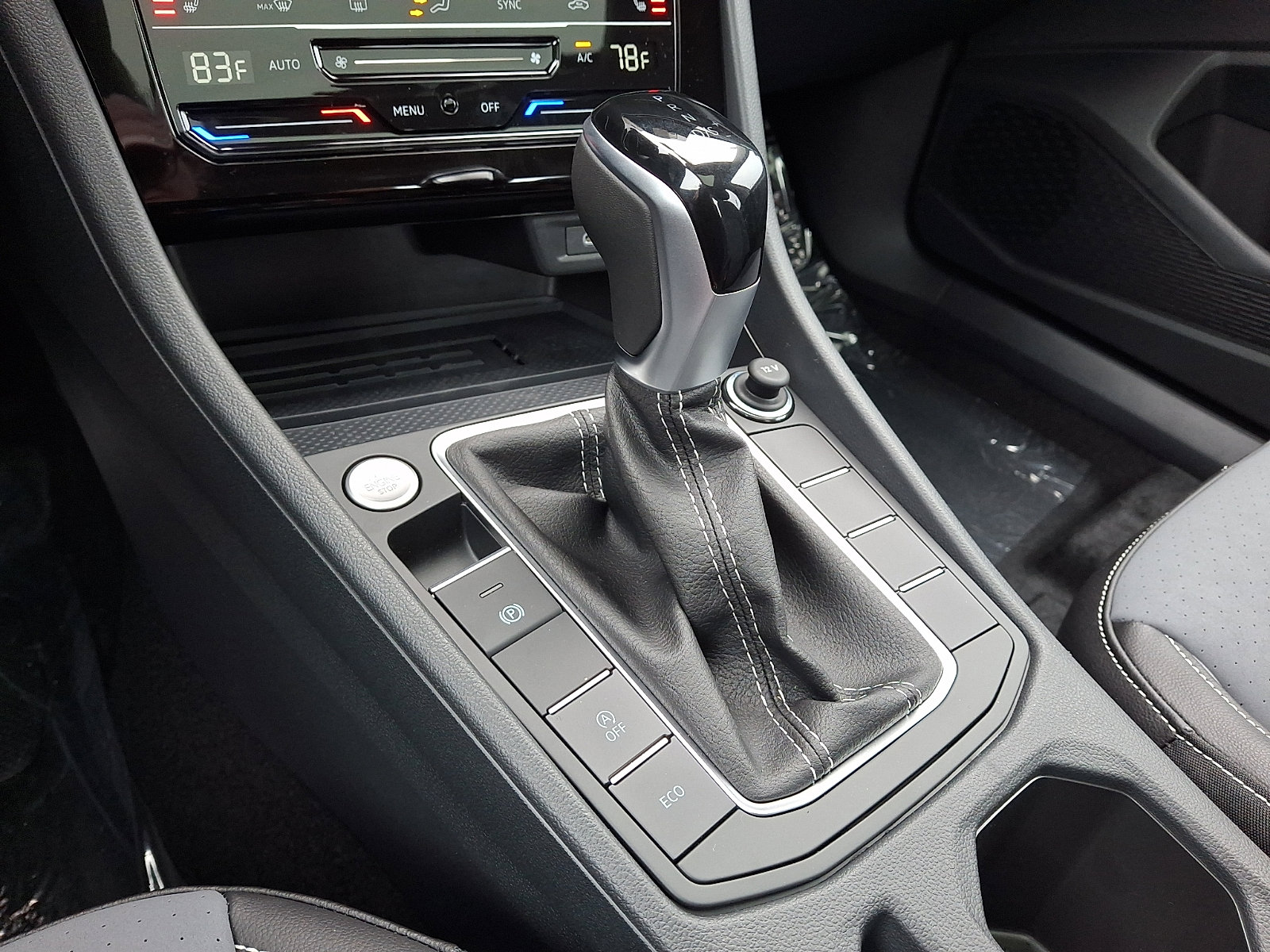 New 2026 Volkswagen Jetta SE image 11