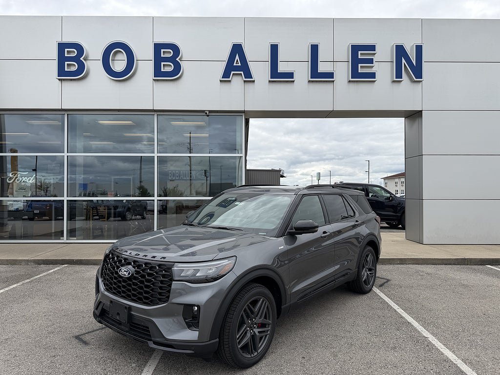 New 2027 Ford Explorer ST-Line w/ Premium Package AWD/4WD image 1