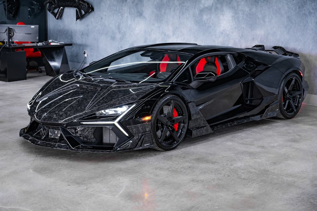 Used 2024 Lamborghini Revuelto AWD/4WD image 25