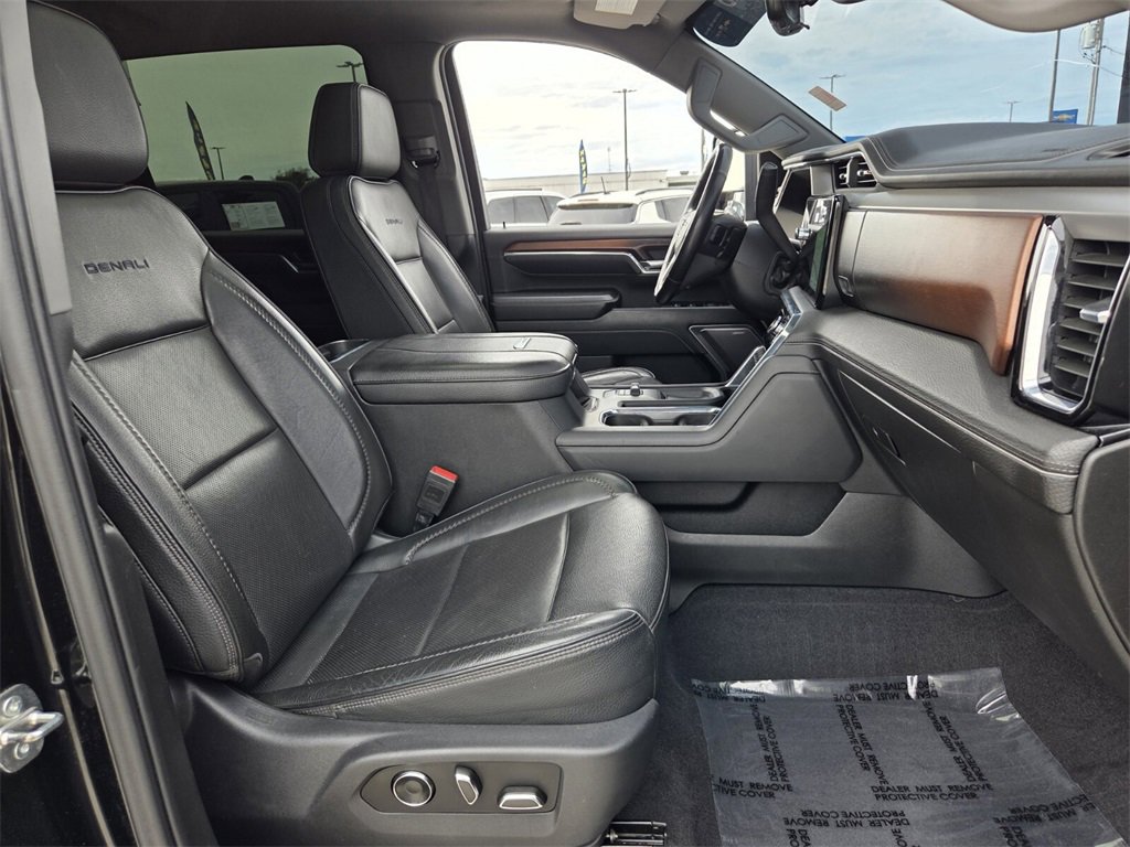 Used 2024 GMC Sierra 2500 Denali w/ Denali Reserve Package image 19