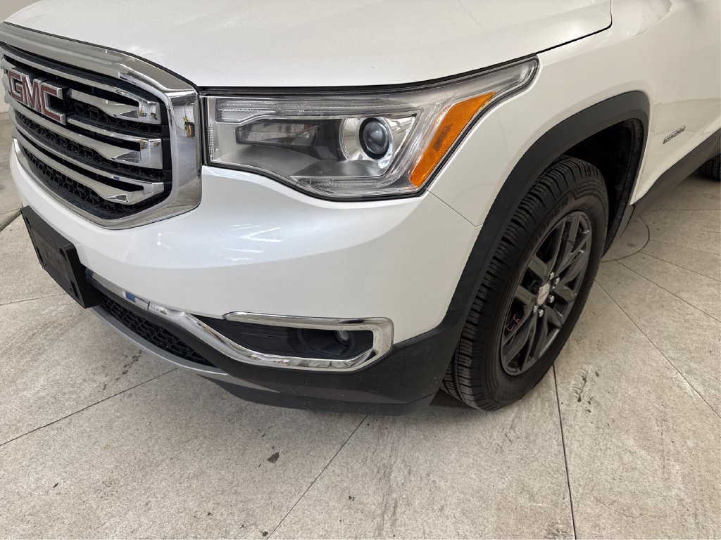 Used 2019 GMC Acadia SLT FWD image 18