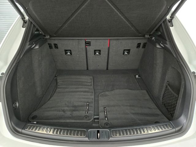 Used 2024 Porsche Macan image 20