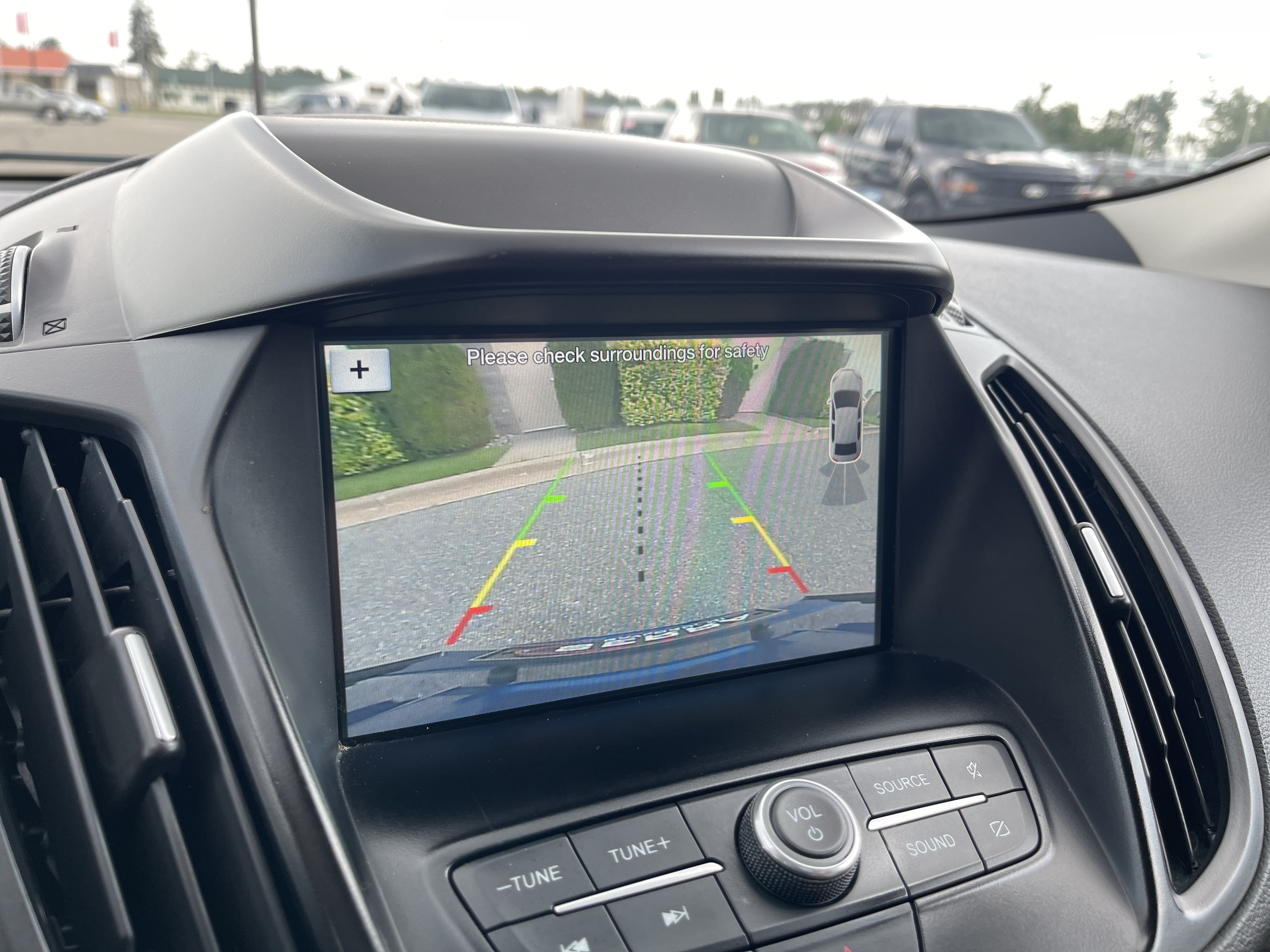 Used 2019 Ford Escape SEL AWD/4WD image 17