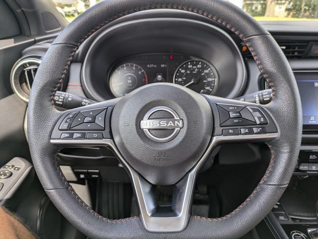 Used 2024 Nissan Kicks SR FWD image 30