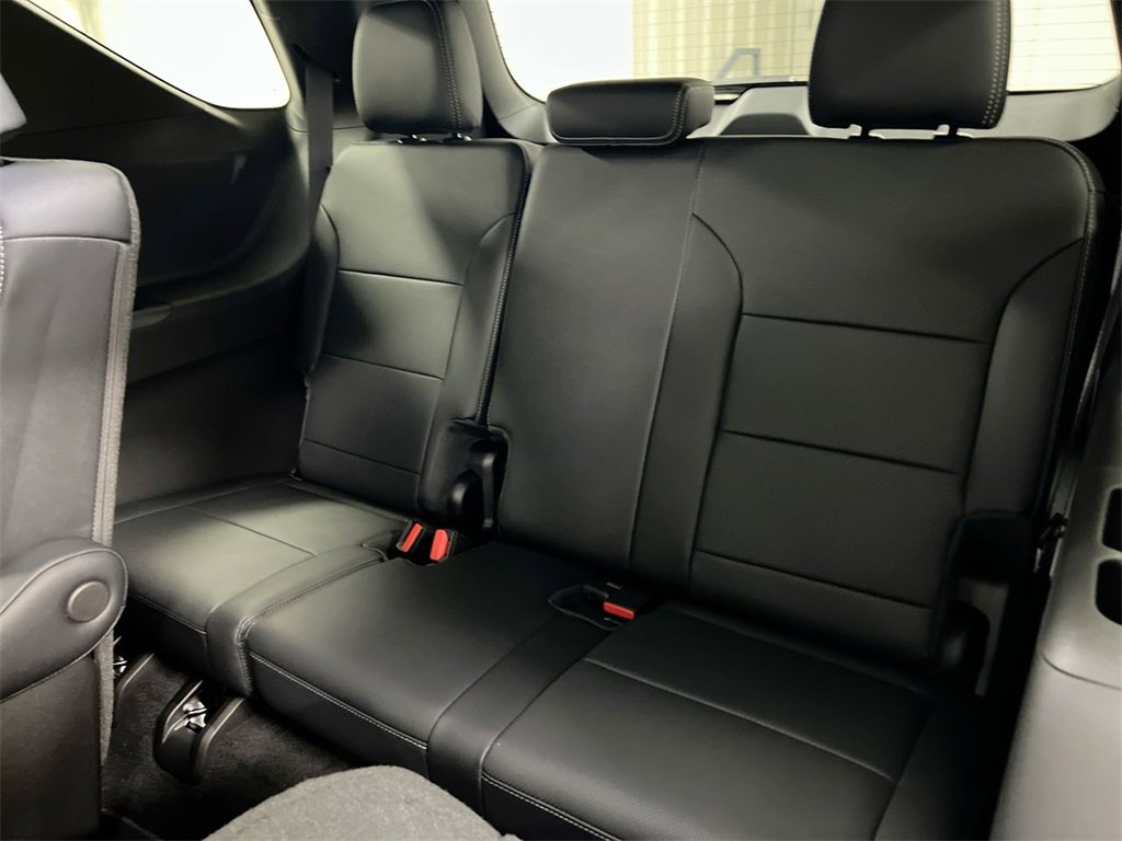 New 2026 Chevrolet Traverse LT w/ Driver Confidence Package image 29