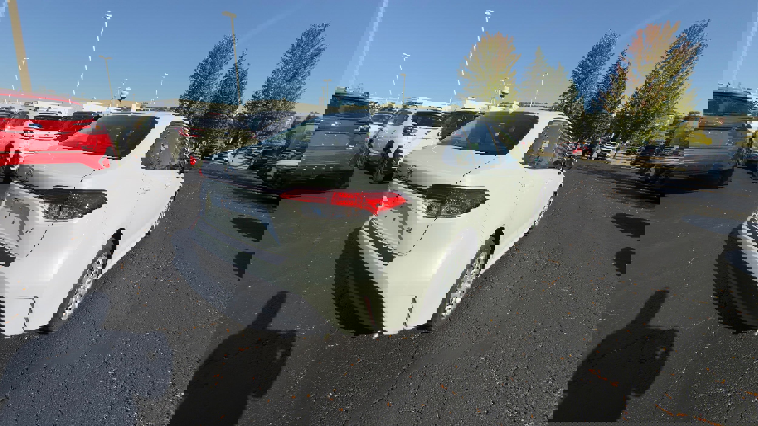 Used 2024 Toyota Corolla LE image 3