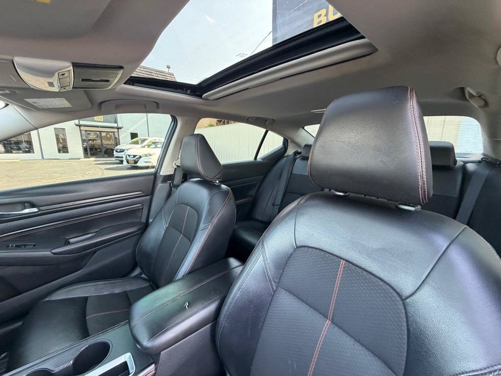 Used 2019 Nissan Altima 2.5 SR w/ SR Premium Package FWD image 25