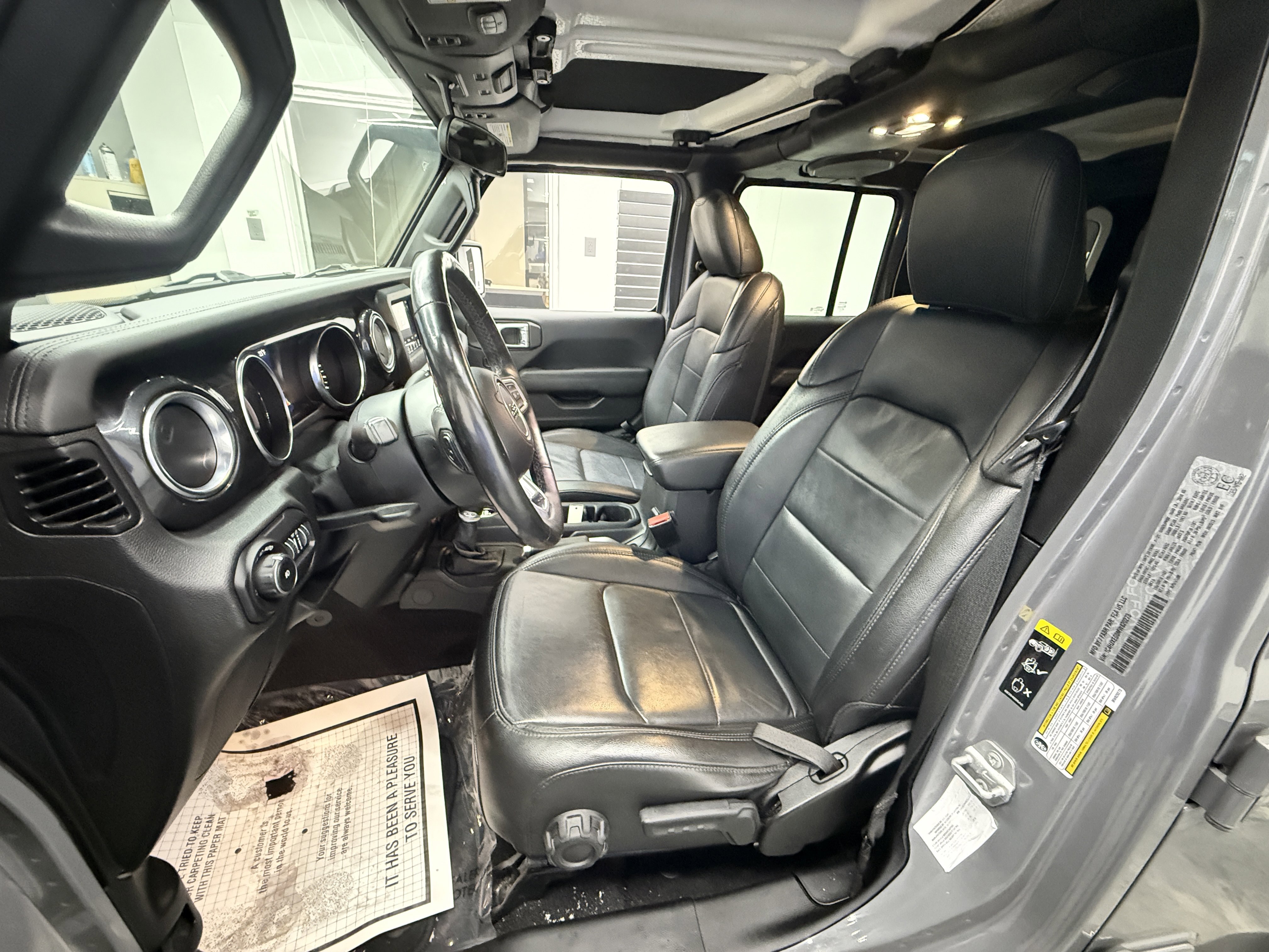 Used 2021 Jeep Wrangler Unlimited Sahara image 11