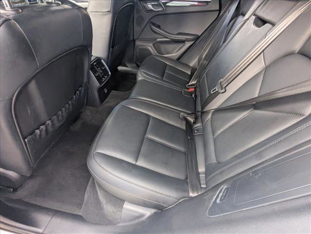Used 2023 Porsche Macan image 20