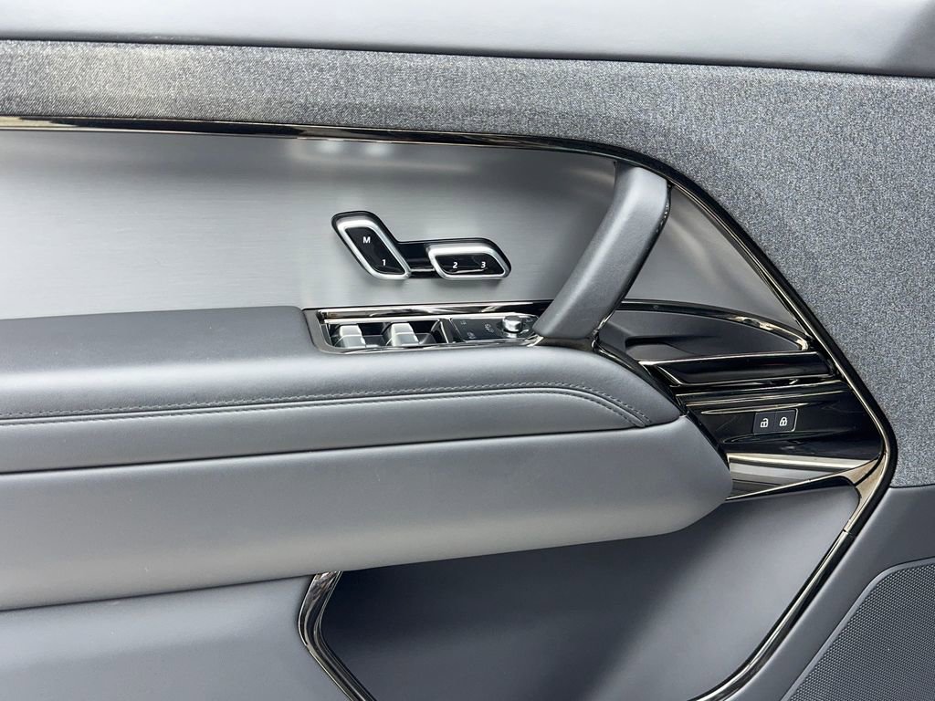 Used 2024 Land Rover Range Rover Sport SE image 38
