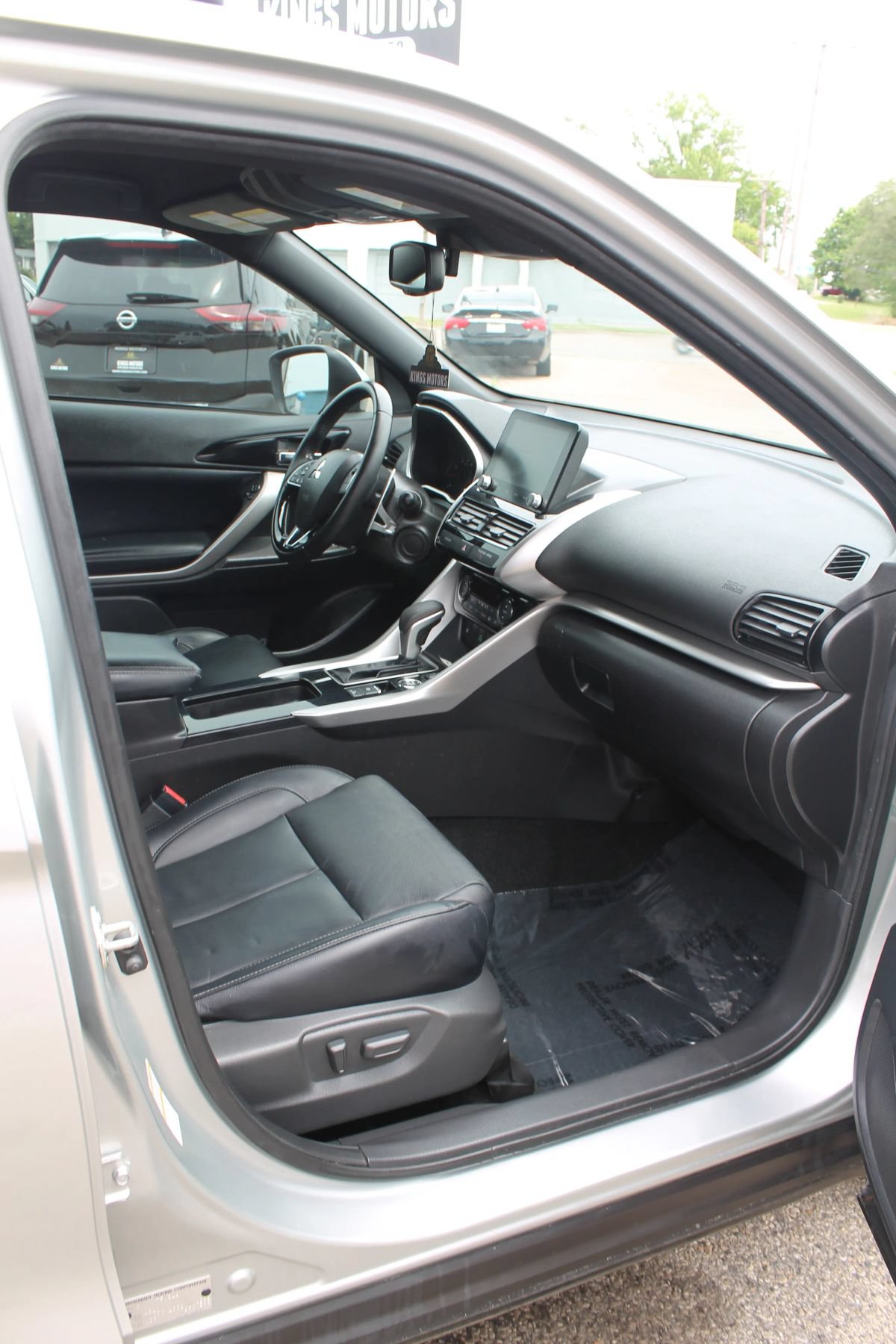 Used 2023 Mitsubishi Eclipse Cross SEL AWD/4WD image 25