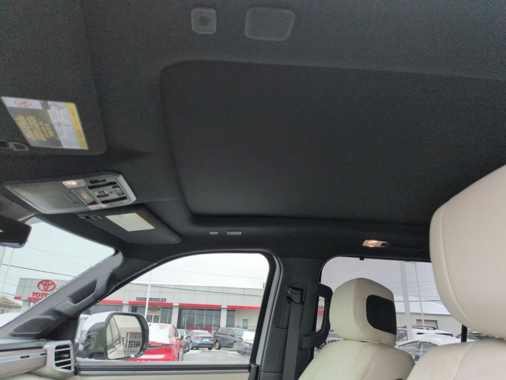 Used 2024 Toyota Sequoia Capstone image 21