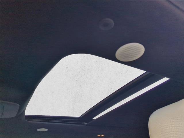 Used 2023 Ford F150 Lightning Platinum image 16