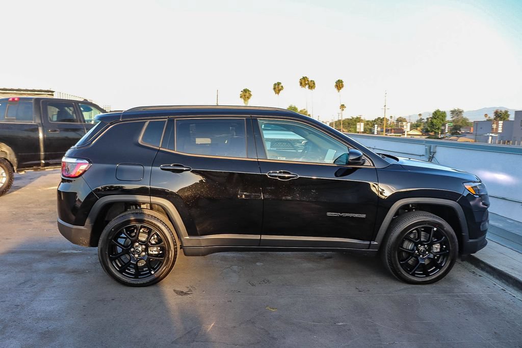 New 2026 Jeep Compass Latitude AWD/4WD image 13