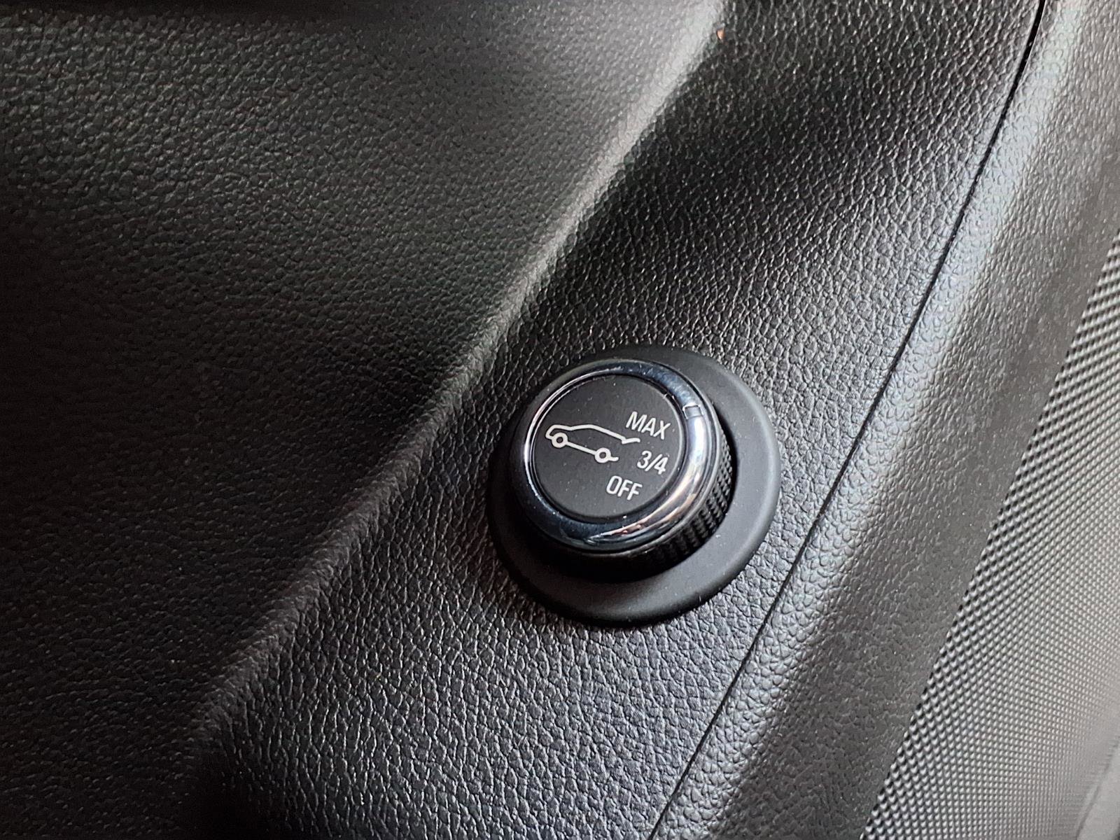 Certified 2020 Chevrolet Traverse LT FWD image 21