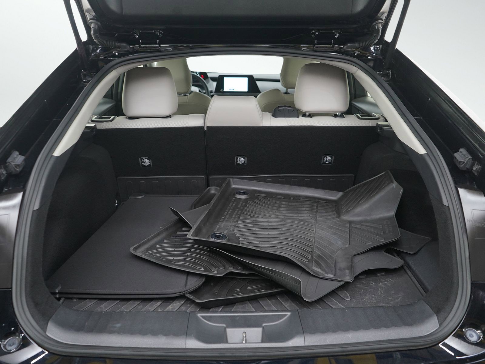 Used 2025 Toyota Prius Limited image 11