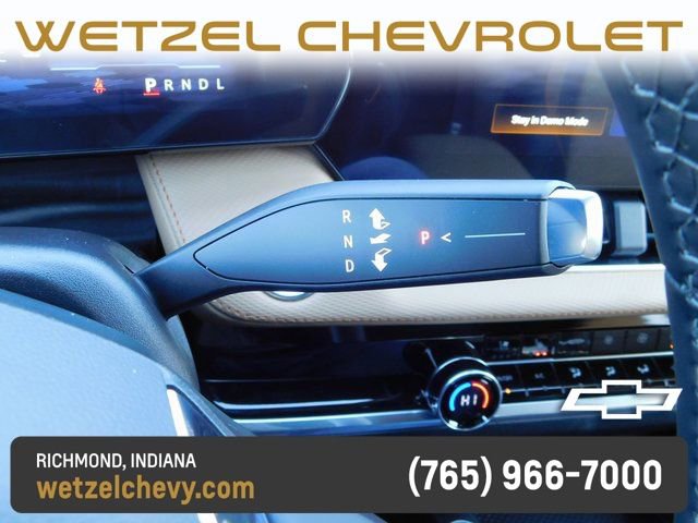 New 2026 Chevrolet Equinox ACTIV w/ Convenience Package III AWD/4WD image 32